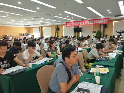鄭州專(zhuān)技教育網(wǎng) 專(zhuān)業(yè)引領(lǐng)，賦能未來(lái)——全面解析教育信息咨詢服務(wù)的價(jià)值與路徑